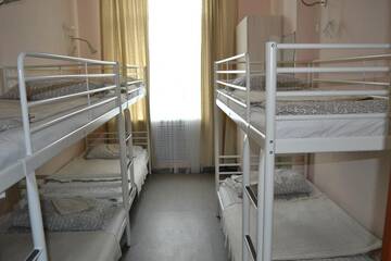 Фото номера Женский 6-ти местный номер (белый) Хостел Хостел На Вологодской (бывший Теремок) г. Архангельск 2