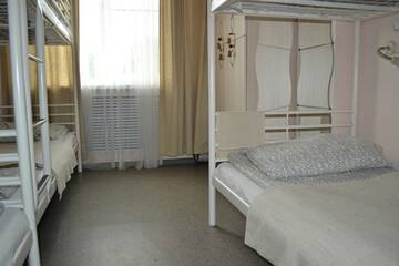 Фото номера Женский 6-ти местный номер (белый) Хостел Хостел На Вологодской (бывший Теремок) г. Архангельск 10